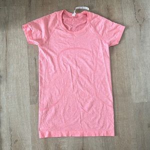 Lululemon Swiftly Tech - Pink/White size 6